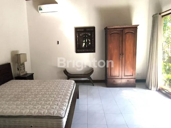 image JUAL VILLA SANUR BALI - 5 KAMAR TIDUR, KOLAM RENANG | VJ7274105 (7)