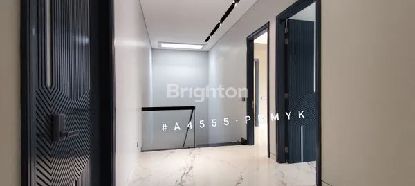 image [A4555] CITRALAND RUMAH BARU MEWAH 3 LANTAI CLUSTER DEKAT UC, BUKIT GOLF, WATERFRONT, STONEGATE, DIAMOND HILL SURABAYA BARAT, PAKUWON MALL, GRAHA FAMILI (4)