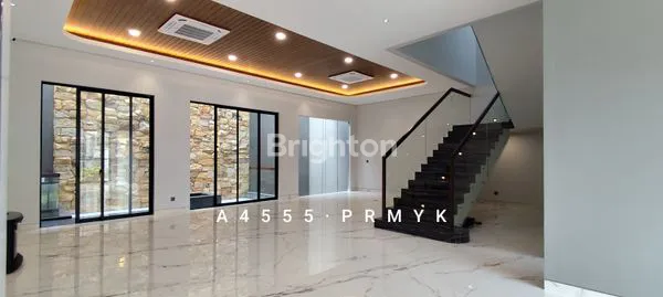 image [A4555] CITRALAND RUMAH BARU MEWAH 3 LANTAI CLUSTER DEKAT UC, BUKIT GOLF, WATERFRONT, STONEGATE, DIAMOND HILL SURABAYA BARAT, PAKUWON MALL, GRAHA FAMILI (5)