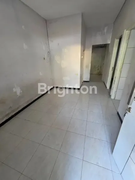 image RUMAH 1 LANTAI DI PERUM SINAR AMERTA MEDAYU SURABAYA (2)