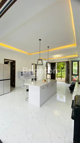 image MODERN FULLY FURNISH FOUR BEDROOM VILLA IN PURI GADING CLOSE TO JIMBARAN HUB  (4)