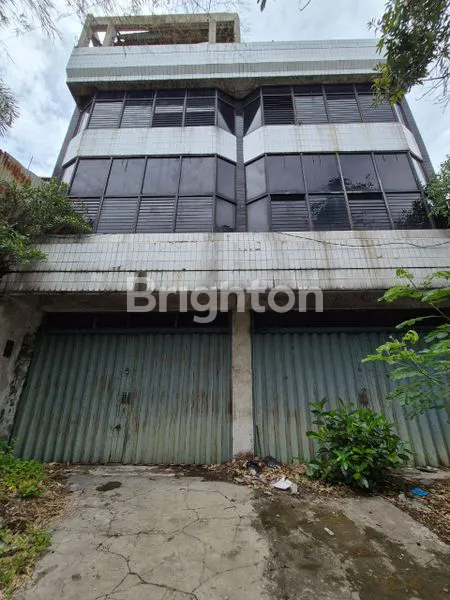 image RUKO 3 LANTAI DI BARATA JAYA SURABAYA TIMUR – 2 RUKO JADI SATU, LOKASI LANGKA SHM\N (1)