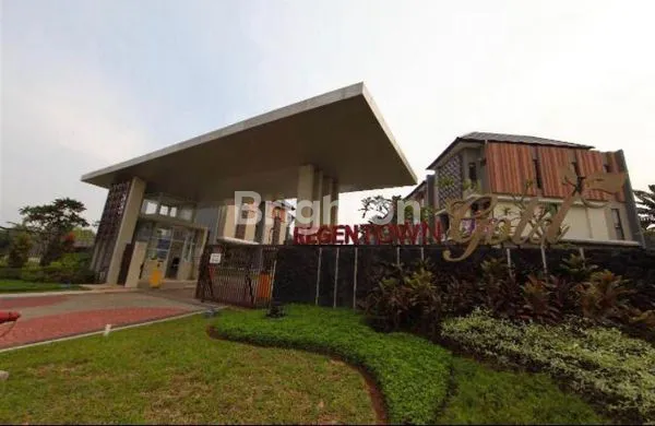 image RUMAH KOS-KOSAN REGENTOWN BSD SIAP HUNI (8)