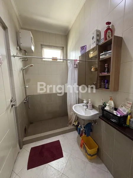 image RUMAH DI KOTA WISATA CIBUBUR JUAL CEPAT (5)