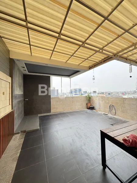 image RUMAH MEWAH 3,5 LANTAI DI ANGKE JAKBAR (4)