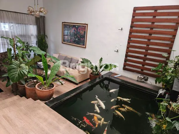 image RUMAH EKSKLUSIF MODERN 2 LANTAI DI SAYAP PASTEUR,  BANDUNG (1)