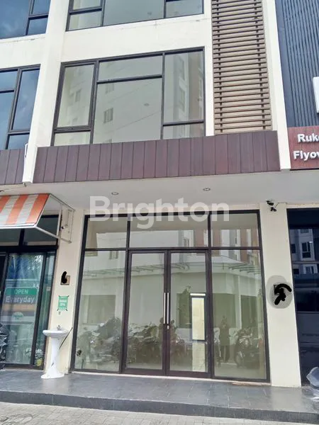image RUKO KOMERSIAL 3 LANTAI, LT 81M² DI LOKASI PREMIUM (4)