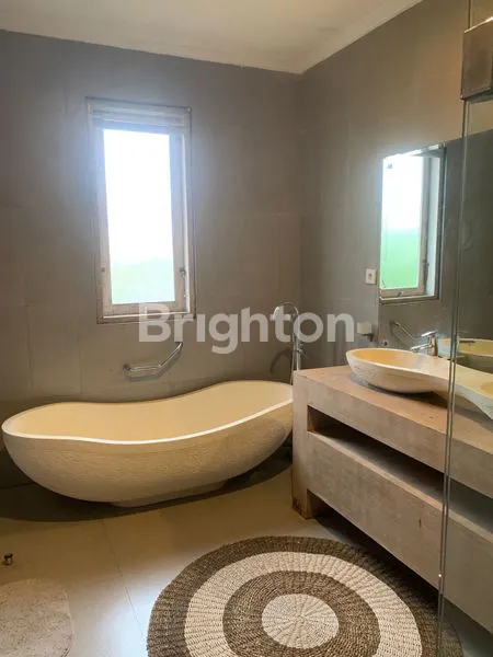 image FOR SALE VILLA SEMINYAK FULL FURNISH BADUNG BALI (7)