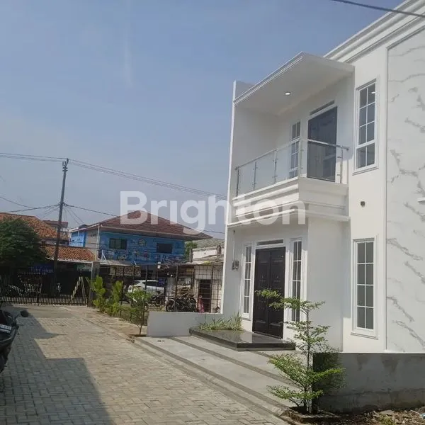 image RUMAH HALAMAN LUAS ADA KOLAM RENANG DAN JOGLO (5)