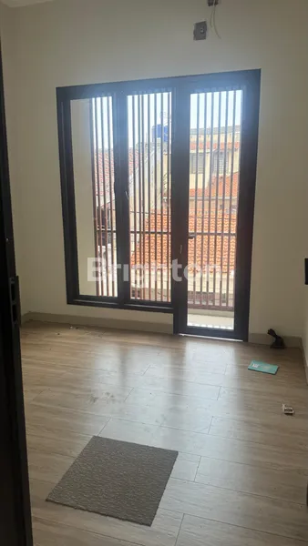 image RUMAH BARU MEWAH AREA PREMIUM PULO ASEM RAWAMANGUN DKT MALL ARION DAN KELAPA GADING  (5)