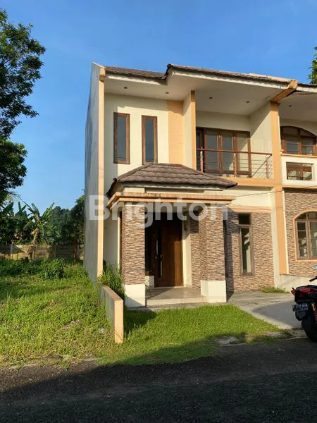 image RUMAH BARU 2 LANTAI DI TAMAN UBUD LOKA (2)