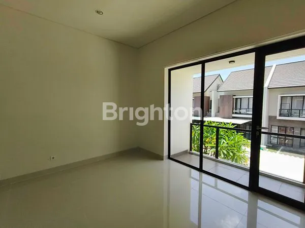 image RUMAH 2 LANTAI SEPERTI BARU TIDAK PERNAH DITEMPATI (5)