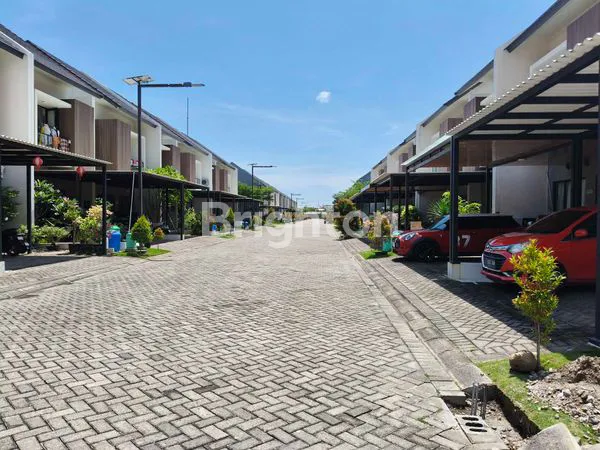 image RUMAH 2 LANTAI SEPERTI BARU TIDAK PERNAH DITEMPATI (2)