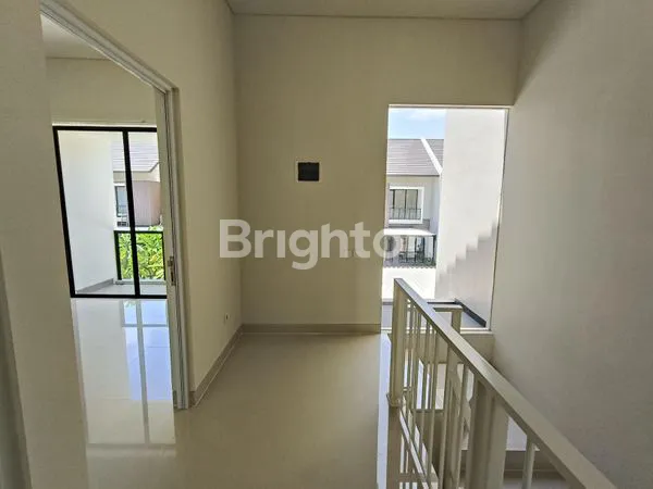 image RUMAH 2 LANTAI SEPERTI BARU TIDAK PERNAH DITEMPATI (7)