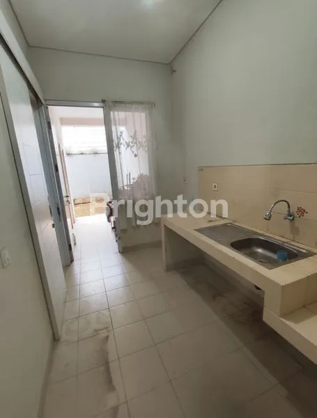 image RUMAH MEWAH CLUSTER CATTLEYA LT 144M² (3)