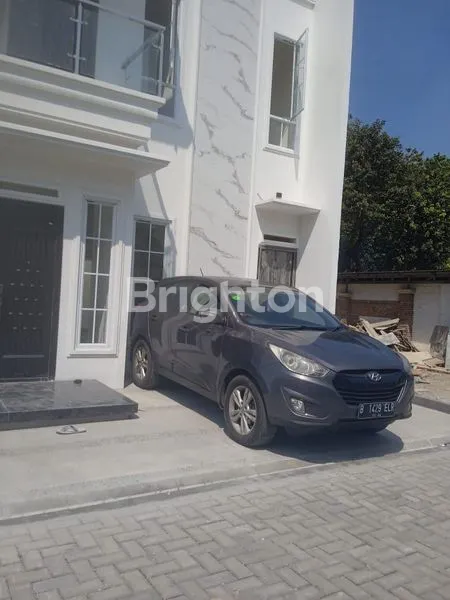 image RUMAH STRATEGIS 4KT DEKAT QUANTUM CIBUBUR (1)