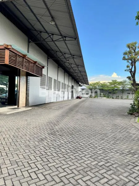 image BANGUNAN PABRIK RAYA BOBOH - MENGANTI, GRESIK. DEKAT KAWASAN INDUSTRI PELEM WATU - KEPATIHAN - DOMAS - KEDAMEAN - TOL MOJOKERTO MANYAR, DLL. (1)