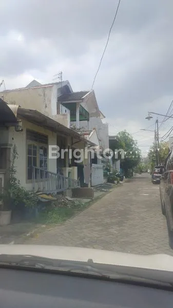 image DI JUAL RUMAH JALAN RUNGKUT BARATA SURABAYA (1)