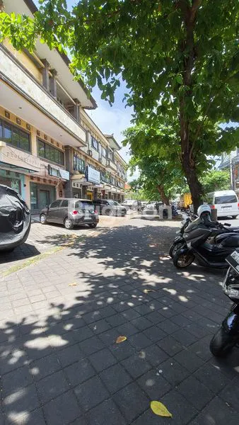 image RUKO STRATEGIS DI JL KALIANGET - KUTA  (8)
