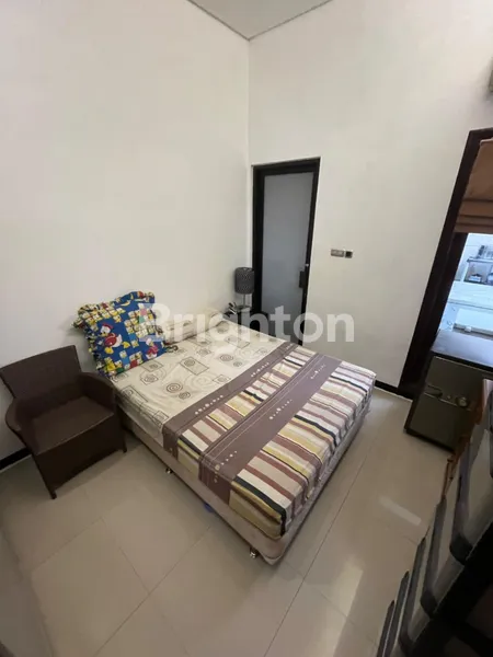 image PREMIUM AREA,MUDAH KEMANA-MANA, RUMAH TERAWAT, SIAP HUNI, BEBAS BANJIR DI DARMO PERMAI SURABAYA (6)