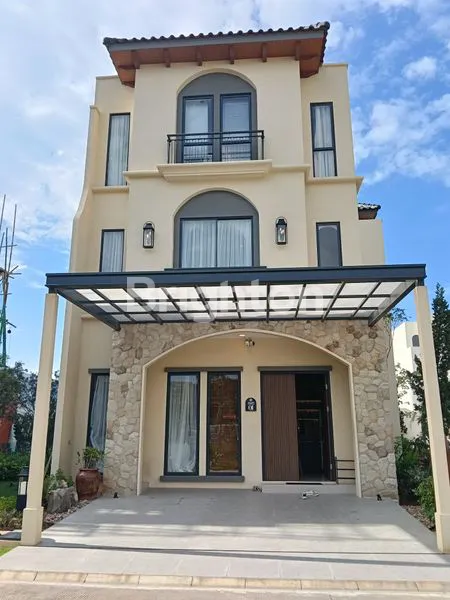 image HUNIAN NYAMAN 4 KT DI PEGADUNGAN (1)