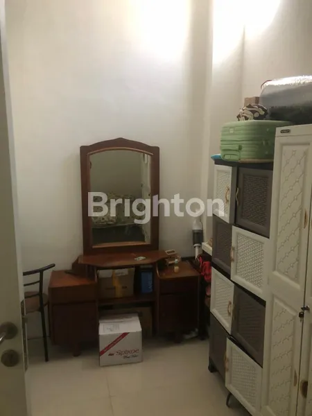 image RUMAH DIJUAL DEKAT PAKUWON MALL SURABAYA BARAT, COCOK UNTUK KEL.MUDA. (7)