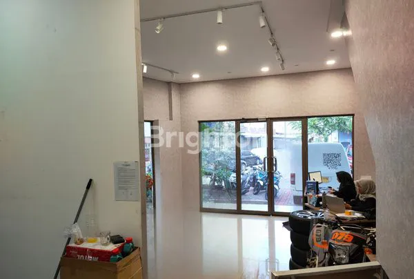 image RUKO HOEK 2 LANTAI, SIAP USAHA DI GADING SERPONG (3)