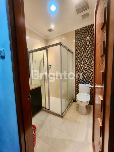 image RUMAH TERAWAT 2,5 LT SPLIT LEVEL PURI INDAH KEMBANGAN (8)