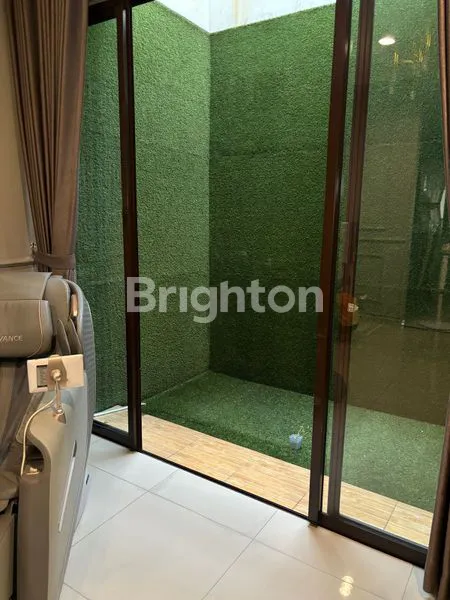 image DIJUAL CEPAT RUMAH DESIGN MEWAH DI BSD CITY FULL RENOV (4)