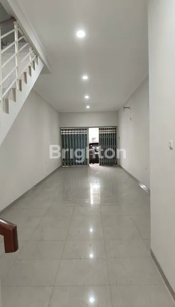 image SIAP PAKAI RUKO 2 LANTAI LOKASI 70 METER DARI RAYA JEMURSARI, SURABAYA (4)