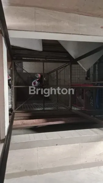 image RUMAH 2 LANTAI LT 96M², COCOK GUDANG (7)