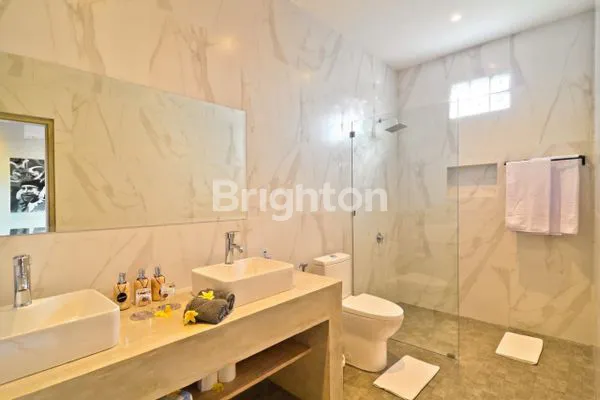 image VILLA 3BR SUPER CANTIK DI JL BIDADARI-SEMINYAK (6)