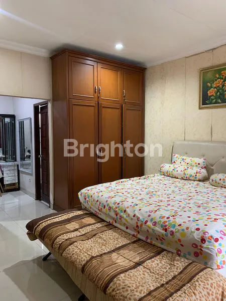 image RUMAH HOOK 2 LANTAI DI PALEM SEMI (7)