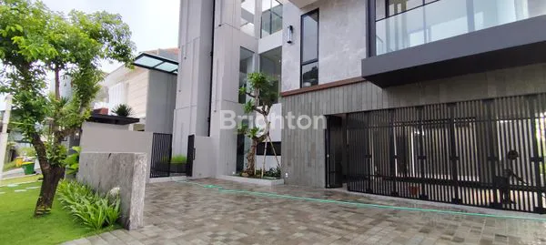image [A4573] RUMAH CANTIK MINIMALIS CITRALAND SURABAYA BARAT DEKAT GRAHA FAMILY (3)