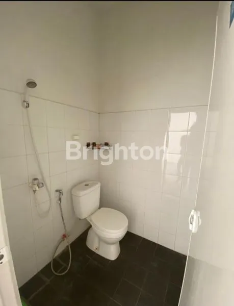 image RUMAH 2 LANTAI SIAP HUNI DAERAH KUTISARI KOTA SURABAYA (7)