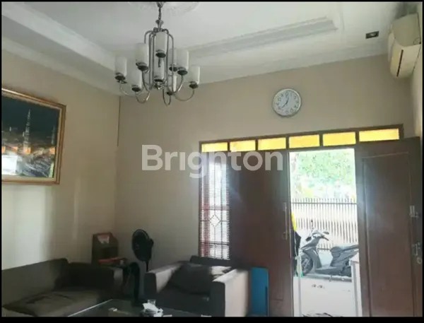 image RUMAH NEMPEL BINTARO — DEKAT SEMUA, TERMASUK KEBAHAGIAAN. (5)