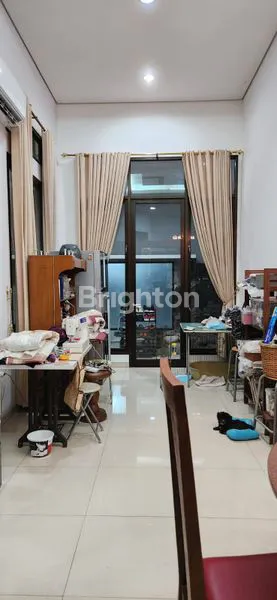 image DI JUAL CEPAT RUMAH 2,5 LANTAI RAPI DAN SIAP HUNI DI SUNTER AGUNG BARAT SUNTER JAKARTA UTARA (3)