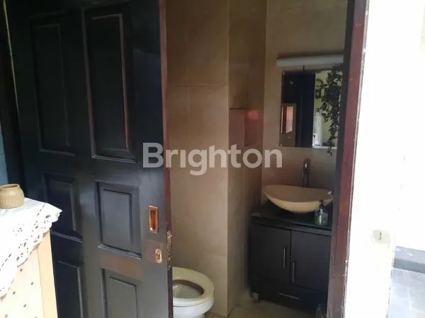 image RUMAH TINGGAL 1 1/2 LANTAI, PINGGIR JALAN BESAR, RAWAMANGUN JAKARTA TIMUR (7)