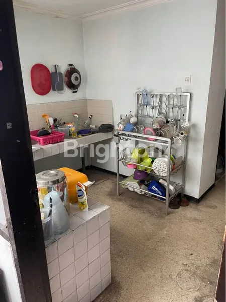 image RUMAH SIAP HUNI BAGUS TERAWAT BENDUL MERISI DEKAT RAYA JEMURSARI (6)