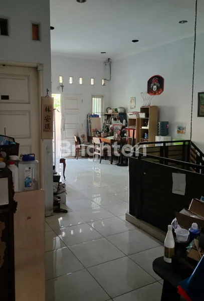 image RUMAH JOGLO 2.5 LANTAI SEMI FURNISHED JAKARTA BARAT (3)