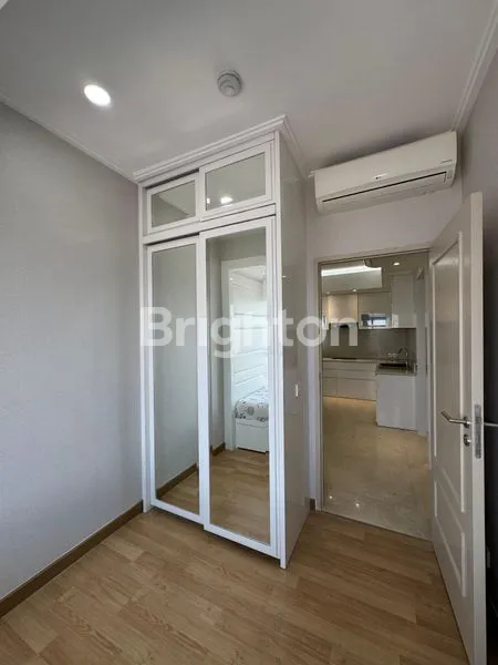 image APARTMENT PUSAT KOTA THE PEAK DI TUNJUNGAN PLAZA (7)