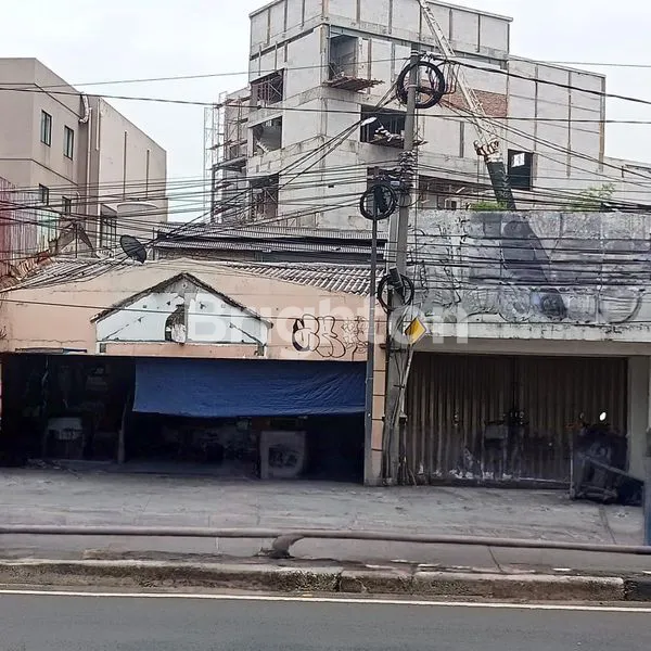 image RUKO HITUNG TANAH STRATEGIS DI JALAN PROF. DR. SOEPOMO, JAKARTA SELATAN (1)