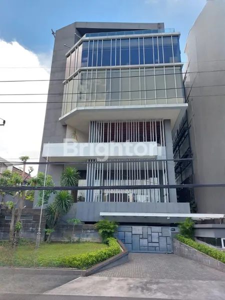 image GEDUNG KANTOR 6 LANTAI SURABAYA PUSAT DEKAT PANGLIMA SUDIRMAN (1)