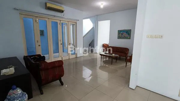 image RUMAH DI JUAL DI ROYAL RESIDENCE SURABAYA BARAT (3)