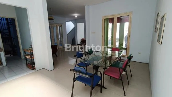 image RUMAH DI JUAL DI ROYAL RESIDENCE SURABAYA BARAT (4)