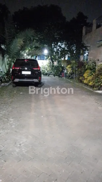 image RUMAH CLUSTER ROYAL KARAWACI — DEKAT TOL, SUPERMAL, DAN SEKOLAH ELITE, ADA ROOFTOP UNTUK NGOPI CERDAS! (5)