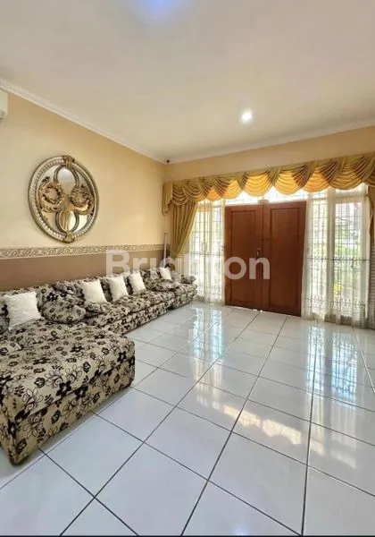 image RUMAH MEWAH LT 425 DI CIPETE DEKAT MRT (1)