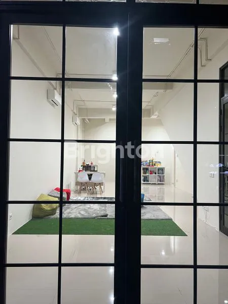 image RUKO SOHO TIERRA 3 LANTAI LOKASI STRATEGIS SEBERANG HOKKY LOOP DARMO HARAPAN\\N (2)