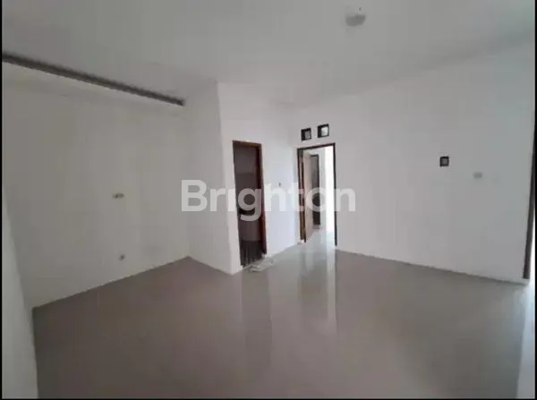 image RUMAH HEBAT DI GAYUNGSARI ROW LEBAR (8)