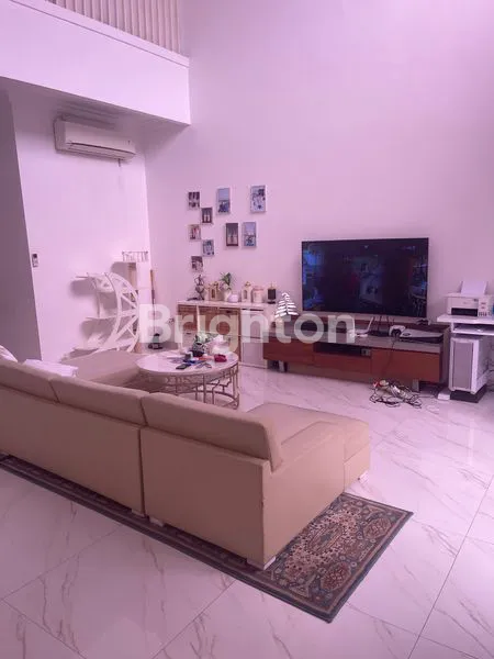 image RUMAH MEWAH 3 LANTAI GAYA MINIMALIS DI PAMULANG - SIAP HUNI, LOKASI STRATEGIS. (6)